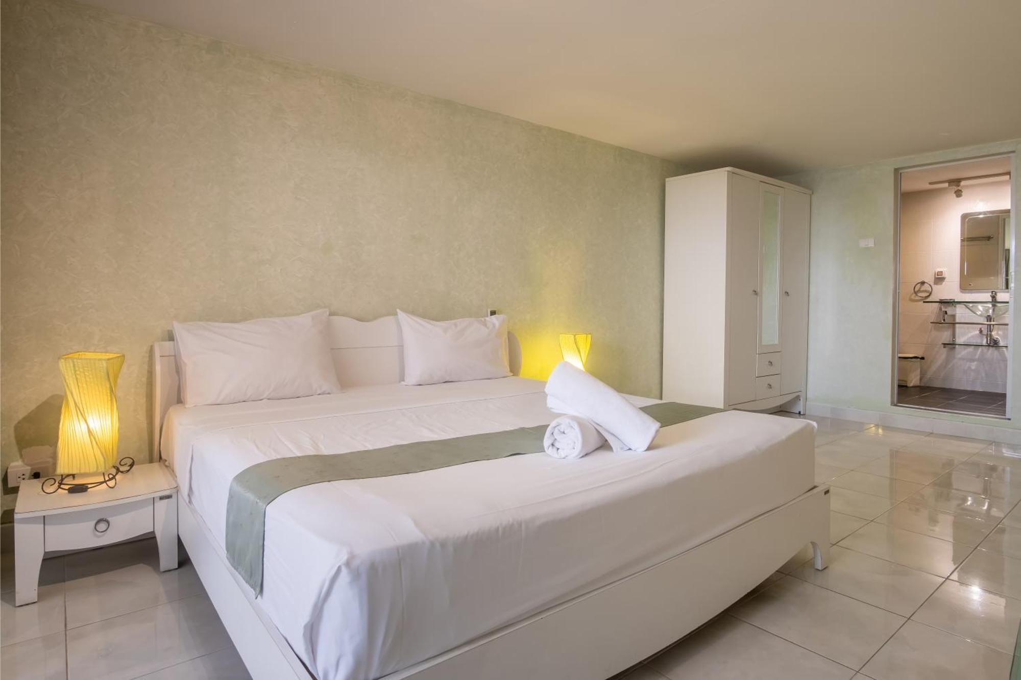 Windy Inn Hotel Pattaya Room photo