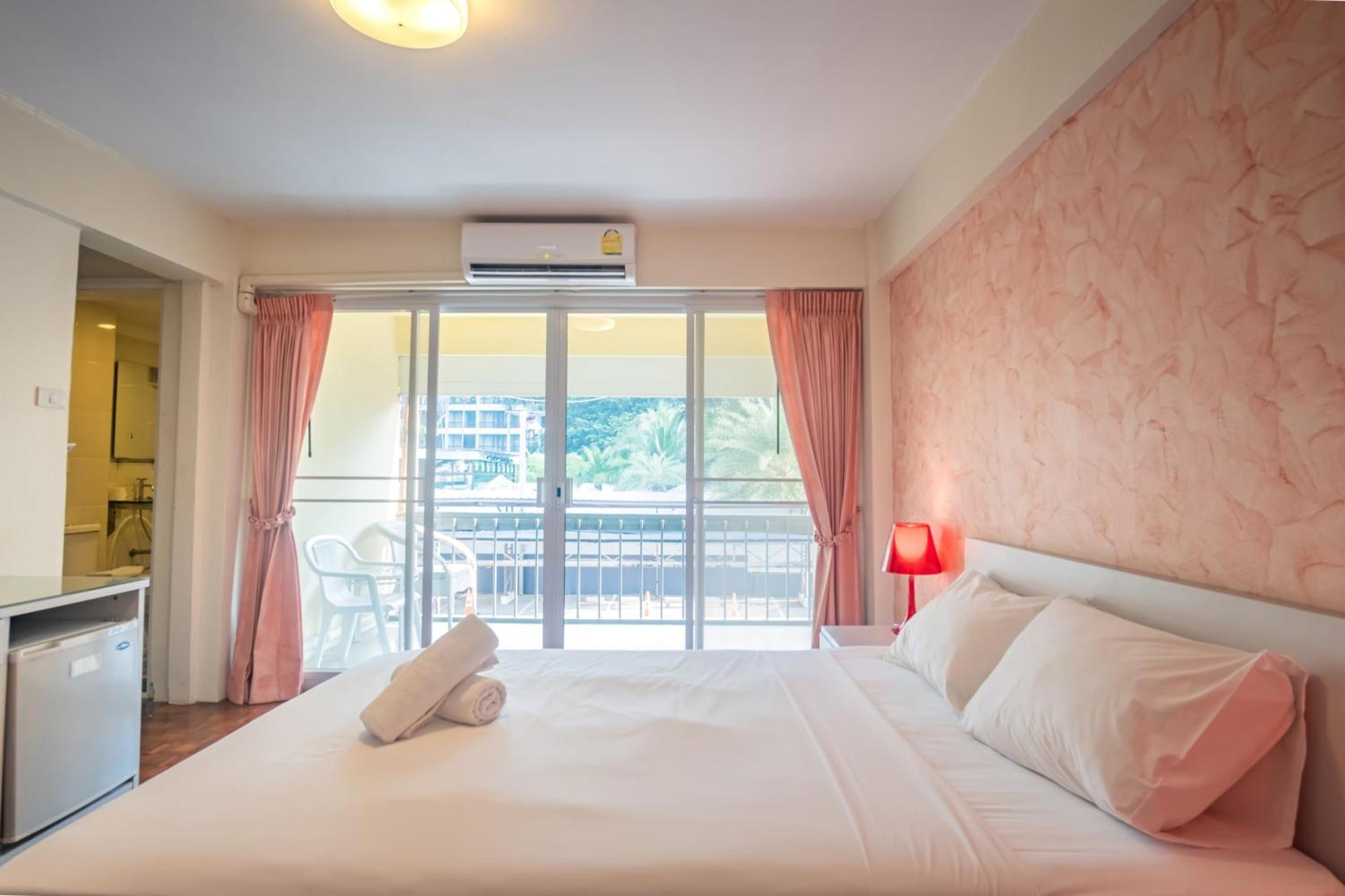 Windy Inn Hotel Pattaya Room photo